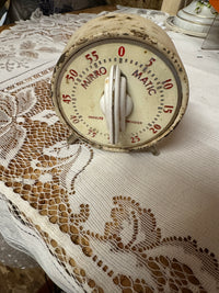 Rusty Mirro Matic Kitchen Timer