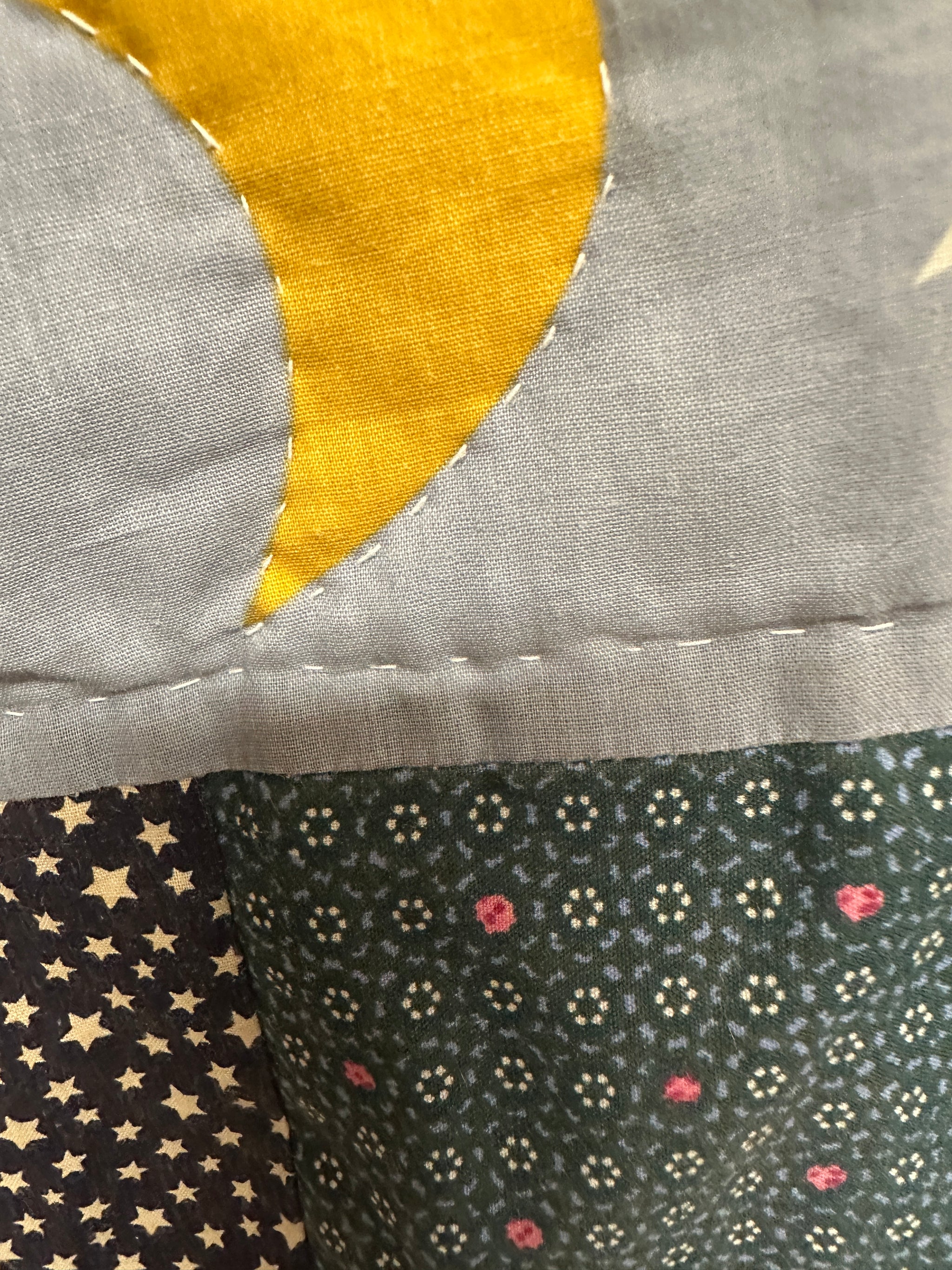 Vintage Handmade Christmas QuiltQuilt