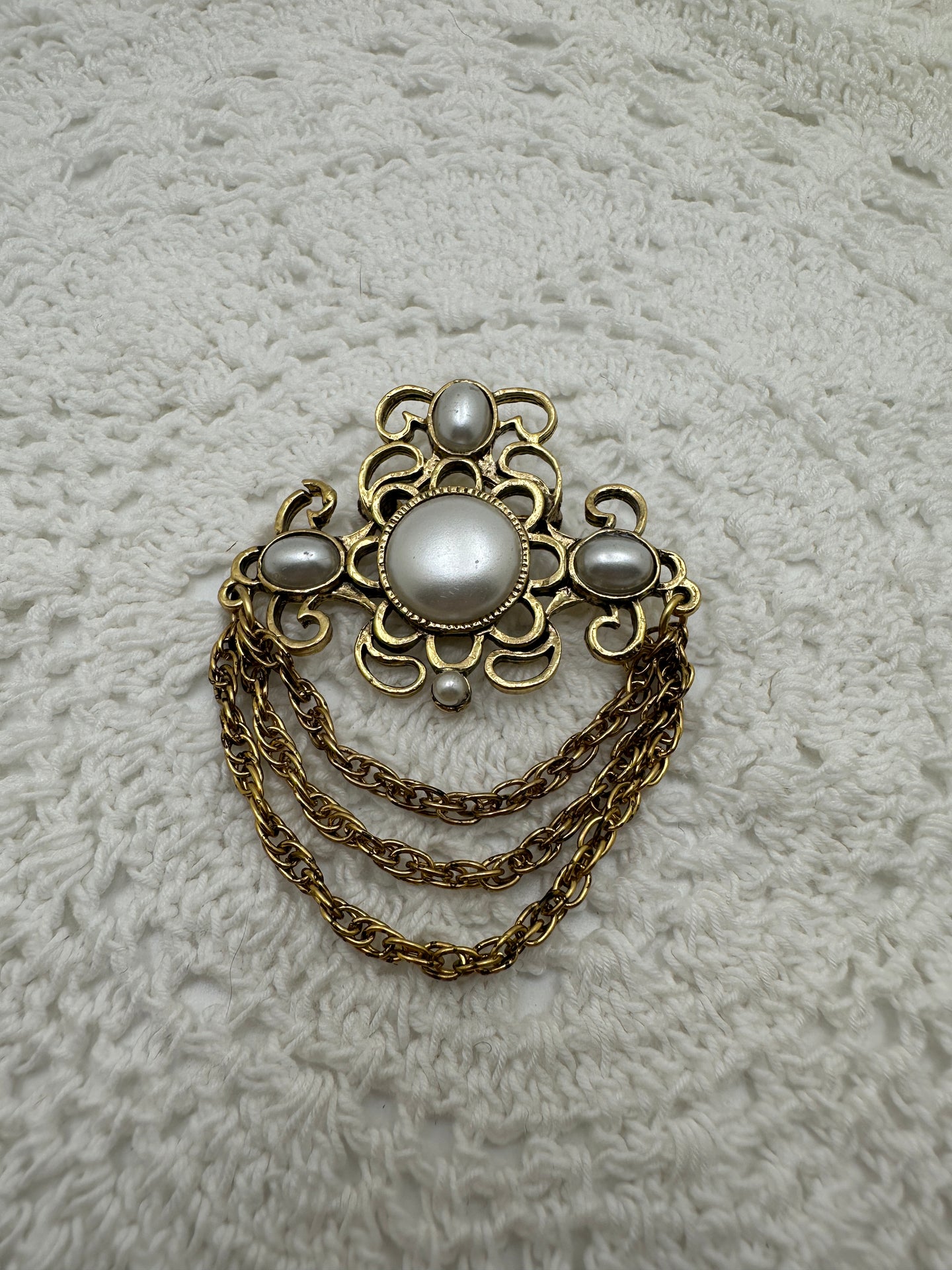 Vintage Victorian Style Gold and Pearl Costume Jewelry Pin