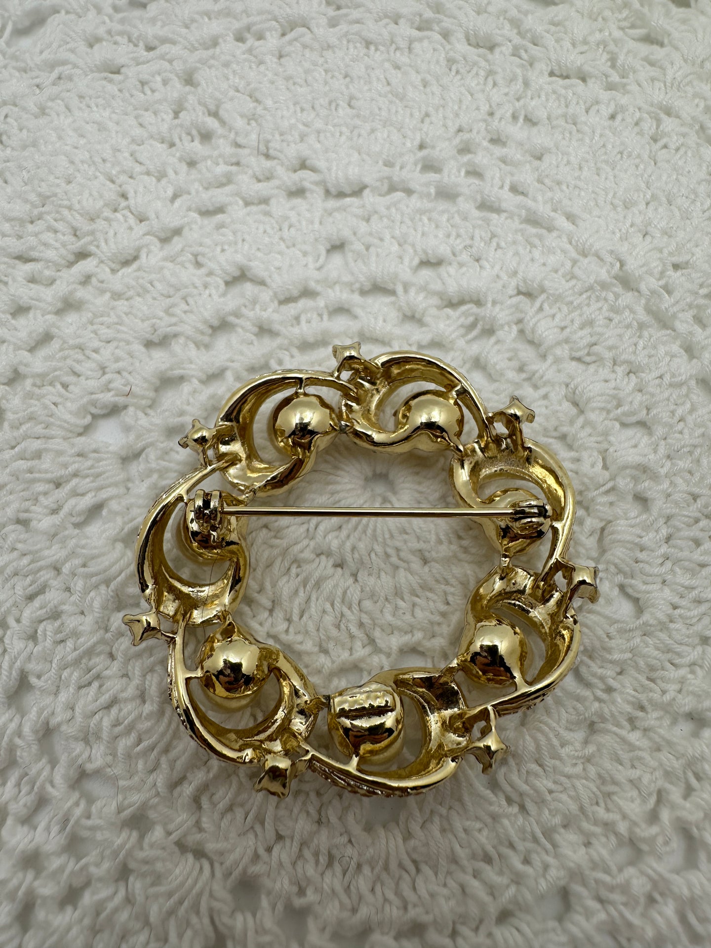 Vintage Gold tone Faux Pearl