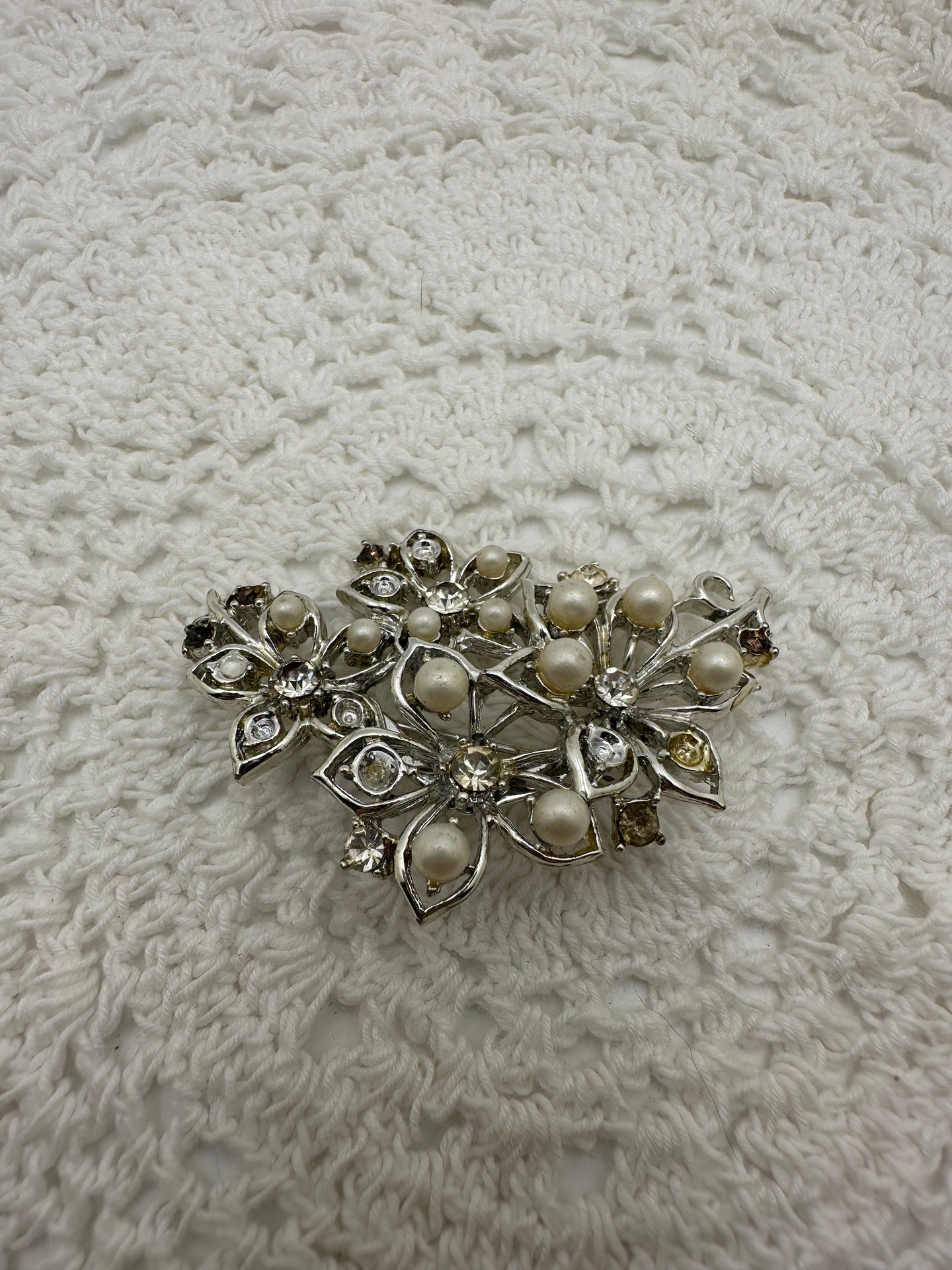 Vintage Pearl and Rhinestone Flower Brooch