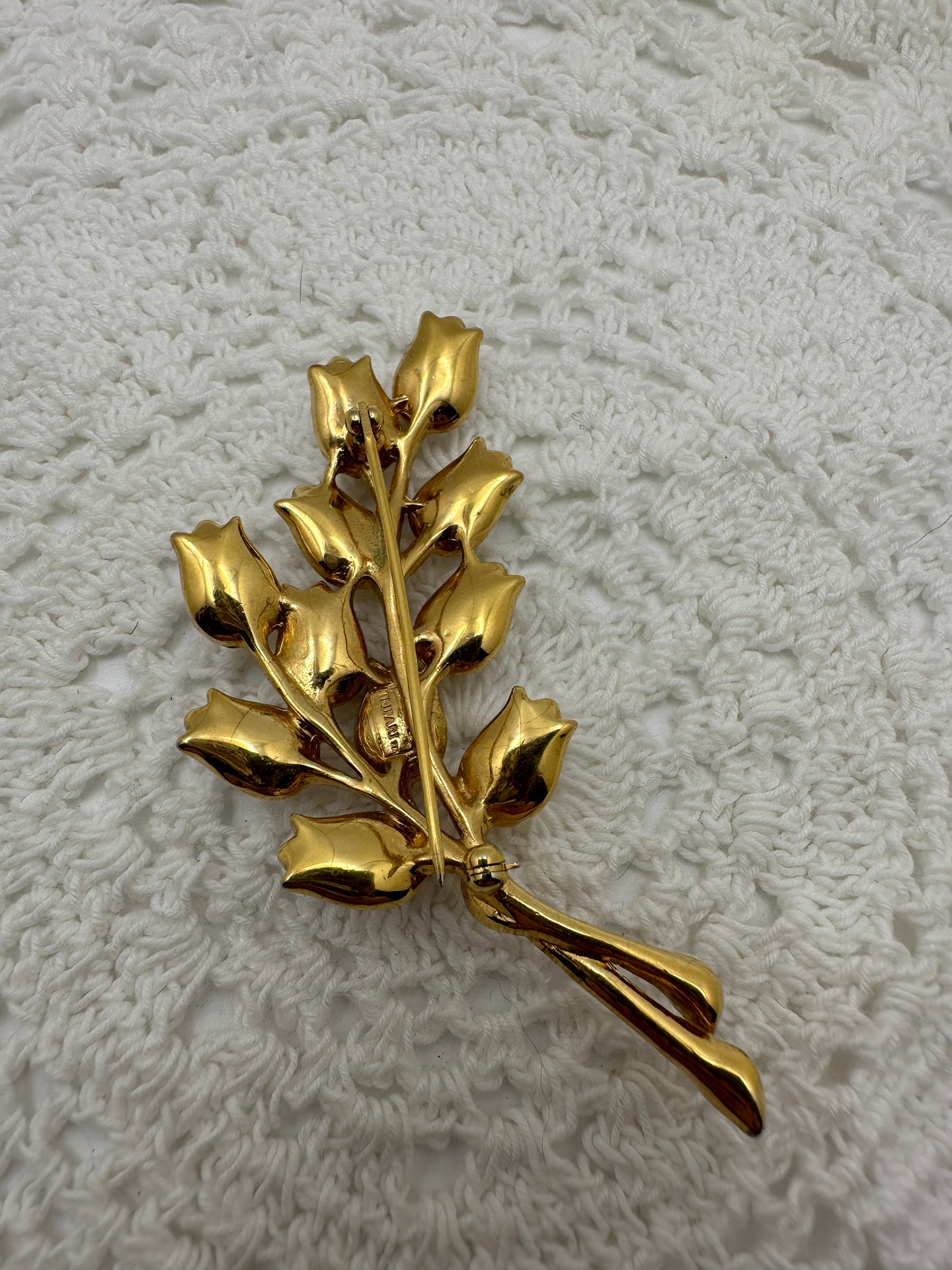 Vintage Trifari Gold Tone Tulip Brooch