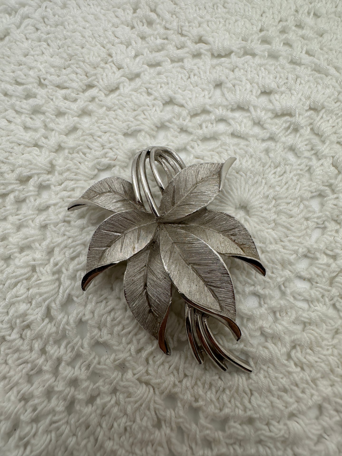 Vintage Trifari Leaf Brooch Pin